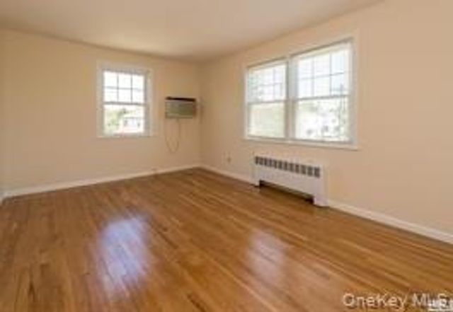 8716 Commonwealth Boulevard 2, Bellerose, NY 11426