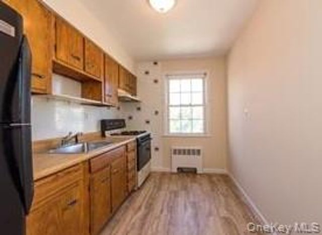 8716 Commonwealth Boulevard 2, Bellerose, NY 11426