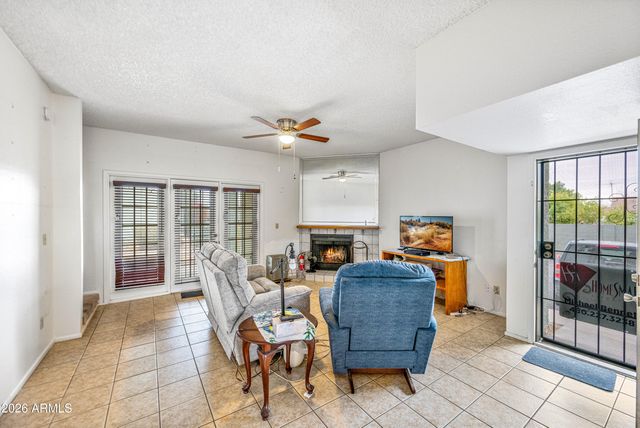 2315 W UNION HILLS Drive 115, Phoenix, AZ 85027