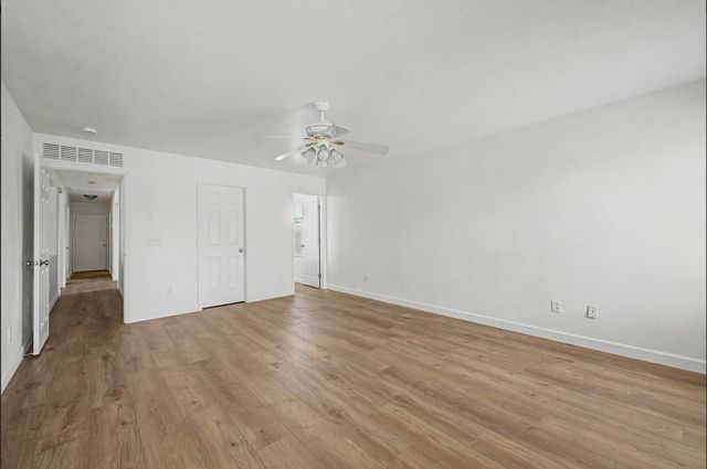1112 S Bogle Court, Chandler, AZ 85286