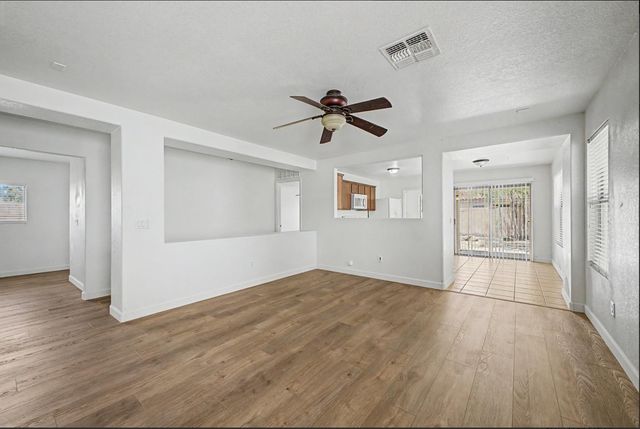 1112 S Bogle Court, Chandler, AZ 85286