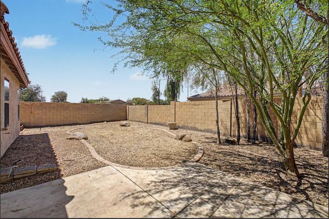 1112 S Bogle Court, Chandler, AZ 85286