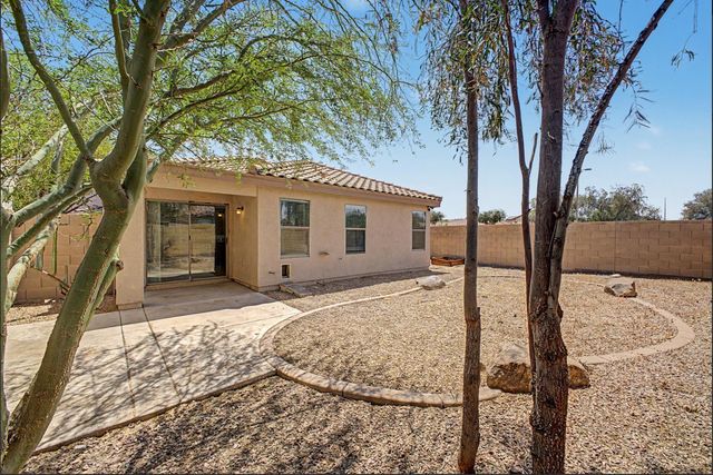 1112 S Bogle Court, Chandler, AZ 85286