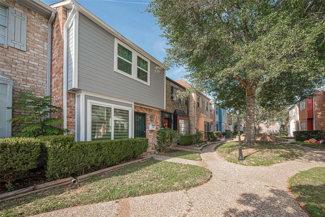 8478 Ariel St 61, Houston, TX 77074