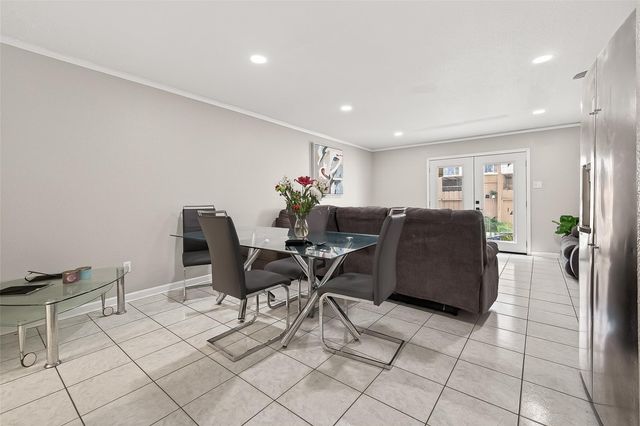 8478 Ariel St 61, Houston, TX 77074