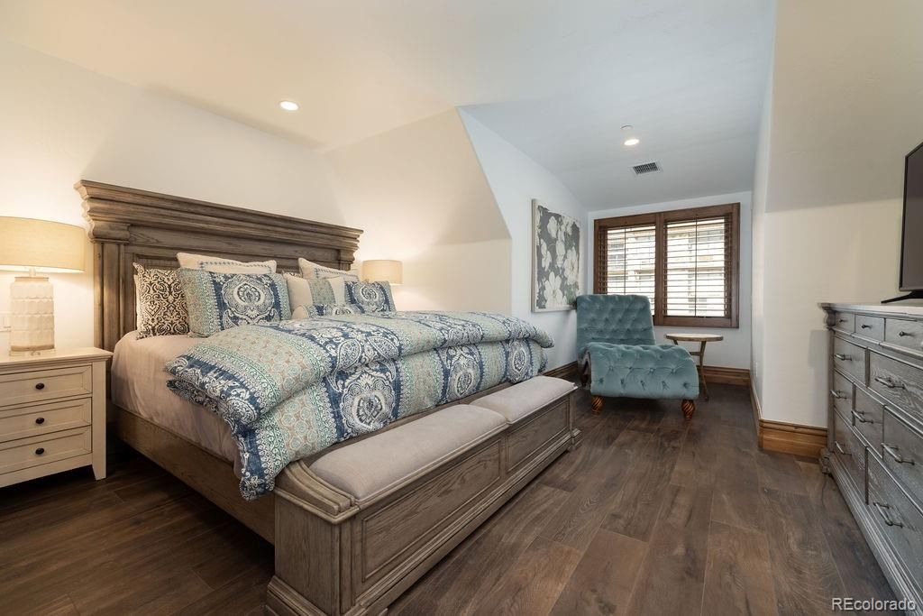 Image 13 of property listing at 675 Lionshead Place 642, Vail, CO 81657