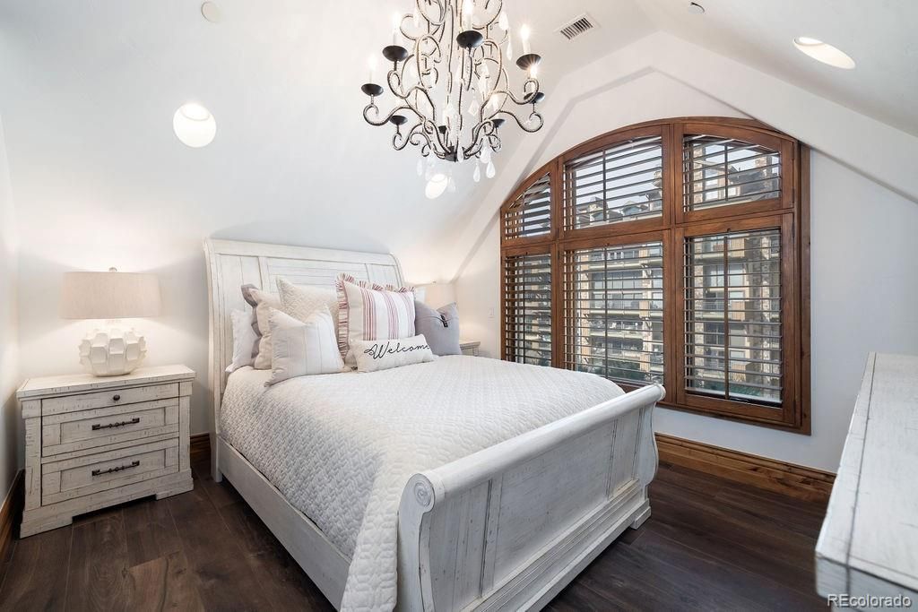 Image 17 of property listing at 675 Lionshead Place 642, Vail, CO 81657
