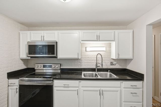 4214 Regulus Course, Clay, NY 13090