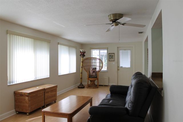 9500 45TH WAY N, Pinellas Park, FL 33782