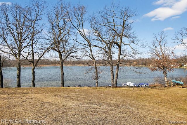 5946 Alan Drive 47, Brighton, MI 48116