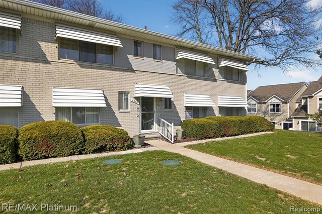 5946 Alan Drive 47, Brighton, MI 48116