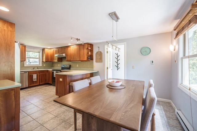 48 Dana Hill, Belchertown, MA 01007