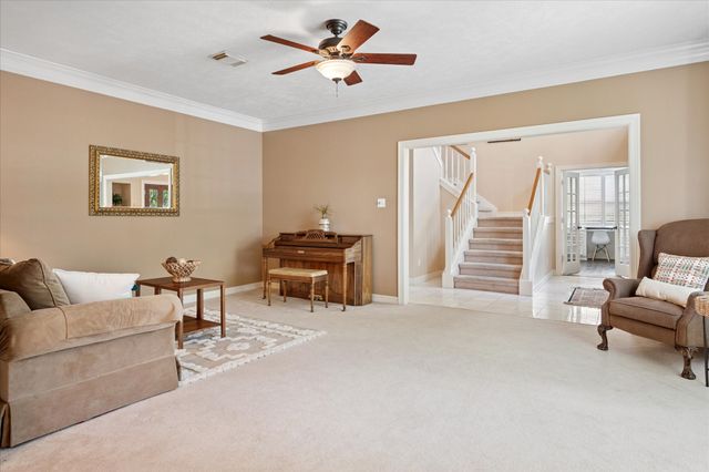 2200 Southern Oak Drive, Irving, TX 75063