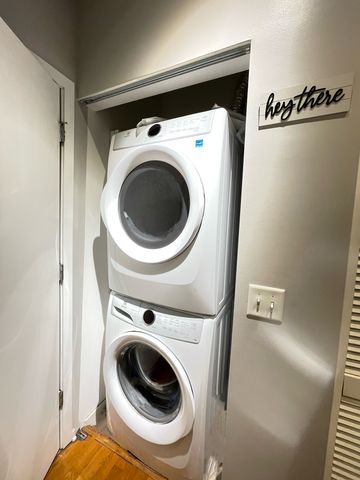 2323 W Pershing Road 421, Chicago, IL 60609