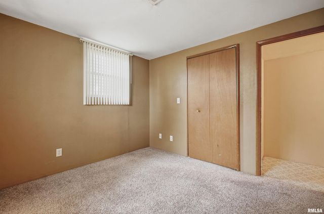 2200 DOMINION Avenue, Pekin, IL 61554