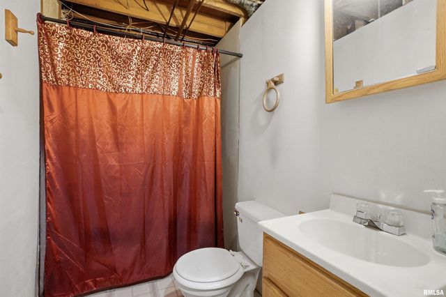 2200 DOMINION Avenue, Pekin, IL 61554