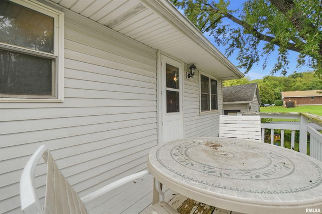 2200 DOMINION Avenue, Pekin, IL 61554