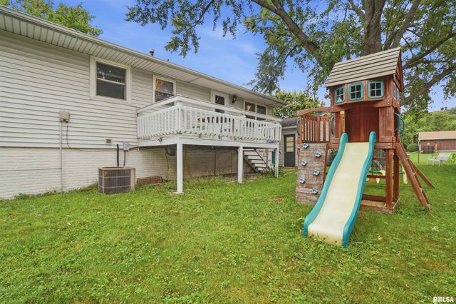 2200 DOMINION Avenue, Pekin, IL 61554