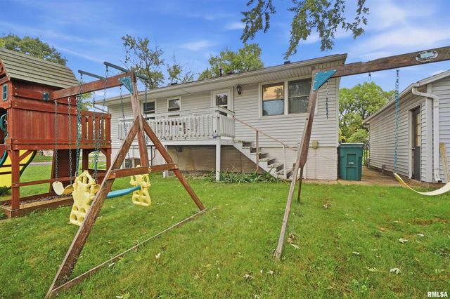 2200 DOMINION Avenue, Pekin, IL 61554