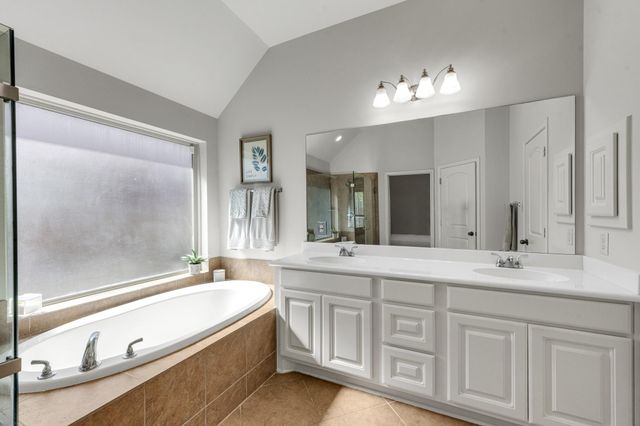 13502 Briar Rose Drive, Pearland, TX 77584