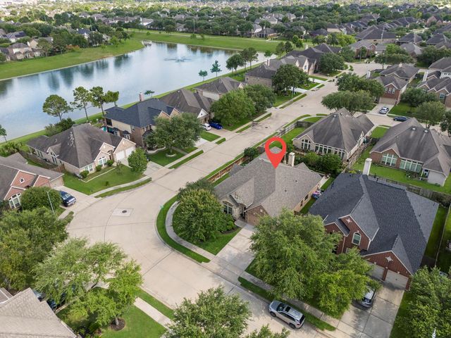 13502 Briar Rose Drive, Pearland, TX 77584