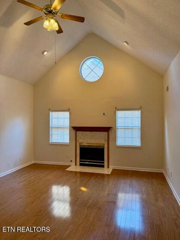 5207 Vanardo Way, Knoxville, TN 37912