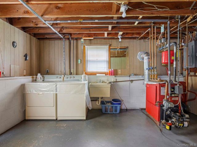 104 New Paltz Road, Highland, NY 12528