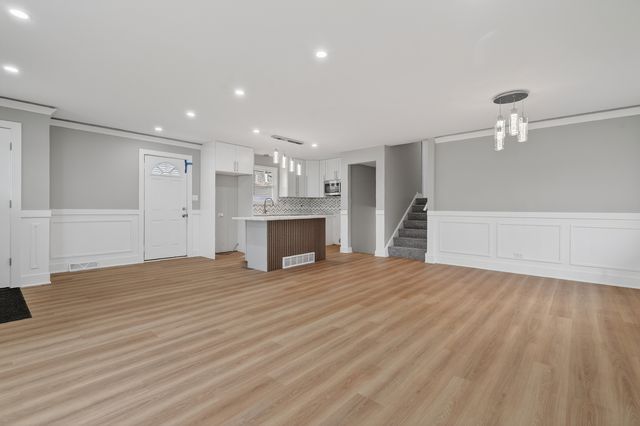 515 W 146 Street, Dolton, IL 60419