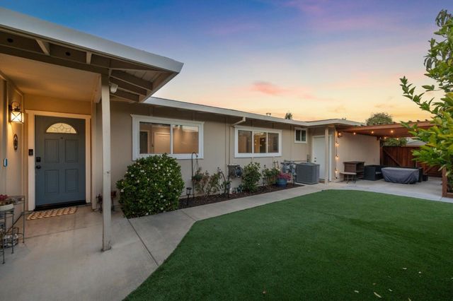 3342-3344 Los Prados Street, San Mateo, CA 94403