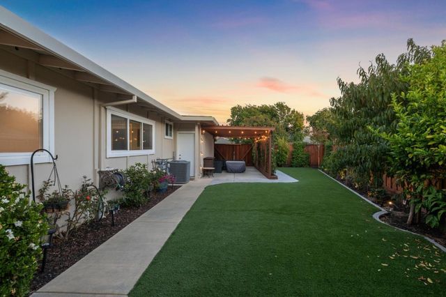 3342-3344 Los Prados Street, San Mateo, CA 94403