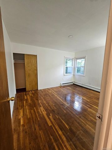 25314 148th Road, Rosedale, NY 11422