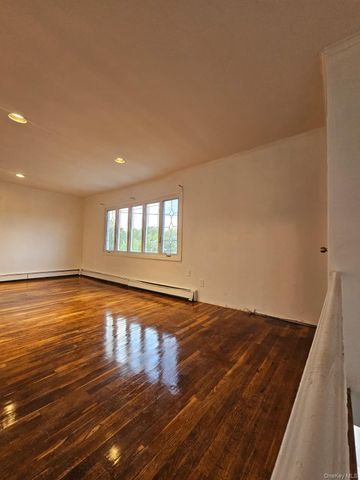 25314 148th Road, Rosedale, NY 11422