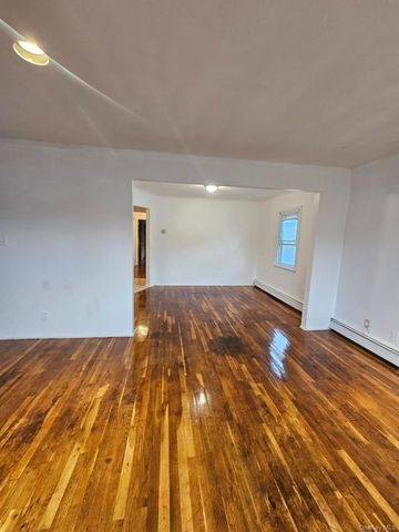 25314 148th Road, Rosedale, NY 11422