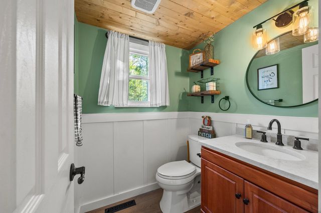 71 Challedon Circle SW, Pataskala, OH 43062