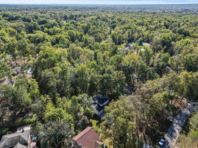 71 Challedon Circle SW, Pataskala, OH 43062