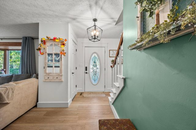 71 Challedon Circle SW, Pataskala, OH 43062