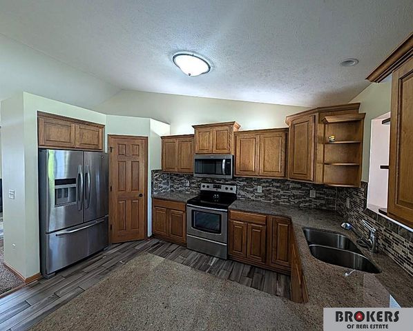 5230 N 13 Street, Lincoln, NE 68521