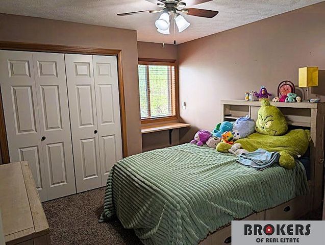 5230 N 13 Street, Lincoln, NE 68521