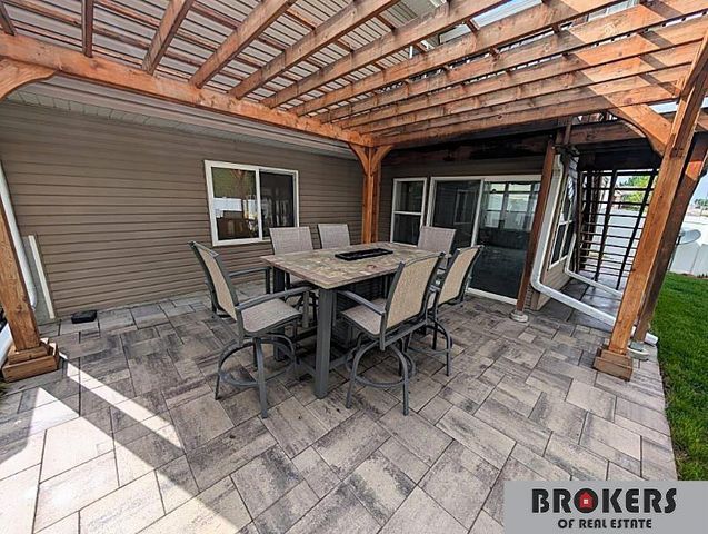 5230 N 13 Street, Lincoln, NE 68521