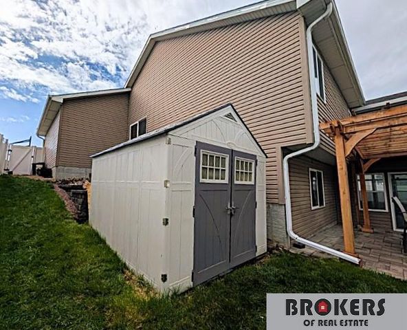 5230 N 13 Street, Lincoln, NE 68521