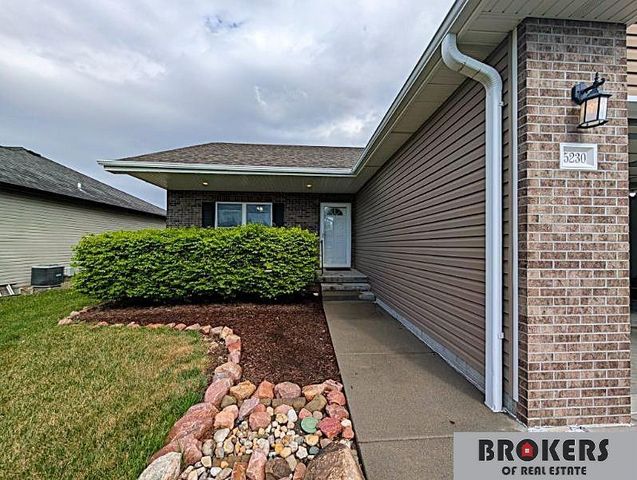 5230 N 13 Street, Lincoln, NE 68521