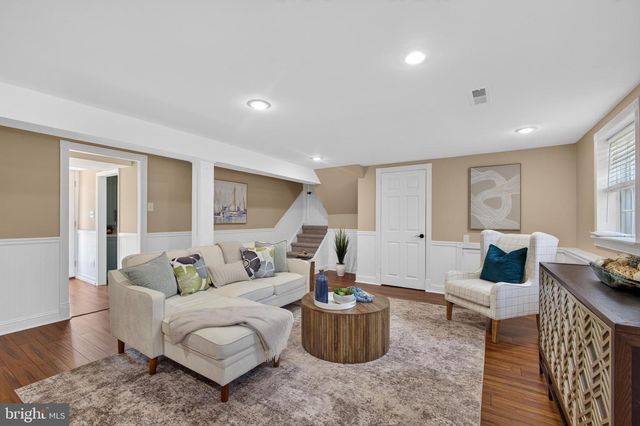 1364 COLLEGE HILL DR, Cheyney, PA 19319