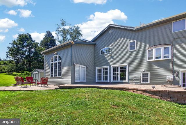 1364 COLLEGE HILL DR, Cheyney, PA 19319