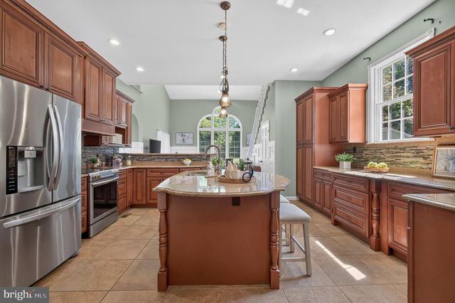 1364 COLLEGE HILL DR, Cheyney, PA 19319