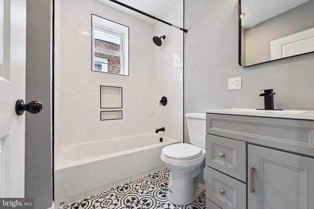 320 E TULPEHOCKEN ST, Philadelphia, PA 19144