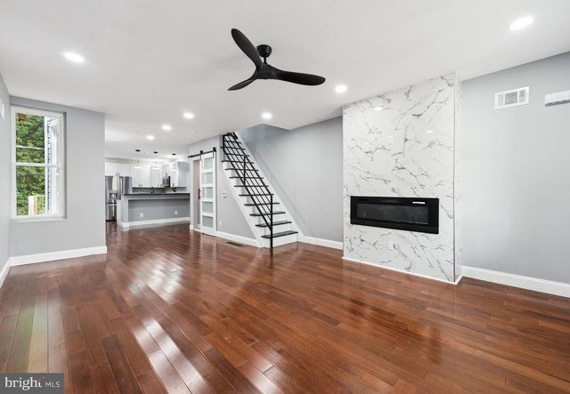 320 E TULPEHOCKEN ST, Philadelphia, PA 19144