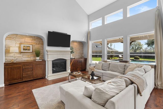 9227 Turtle Pond Lane, Missouri City, TX 77459