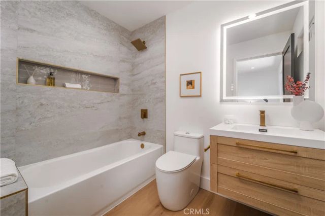 23861 Gilmore, West Hills, CA 91307