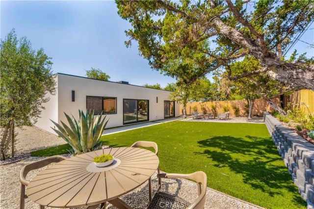 23861 Gilmore, West Hills, CA 91307