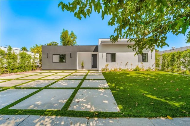 23861 Gilmore, West Hills, CA 91307